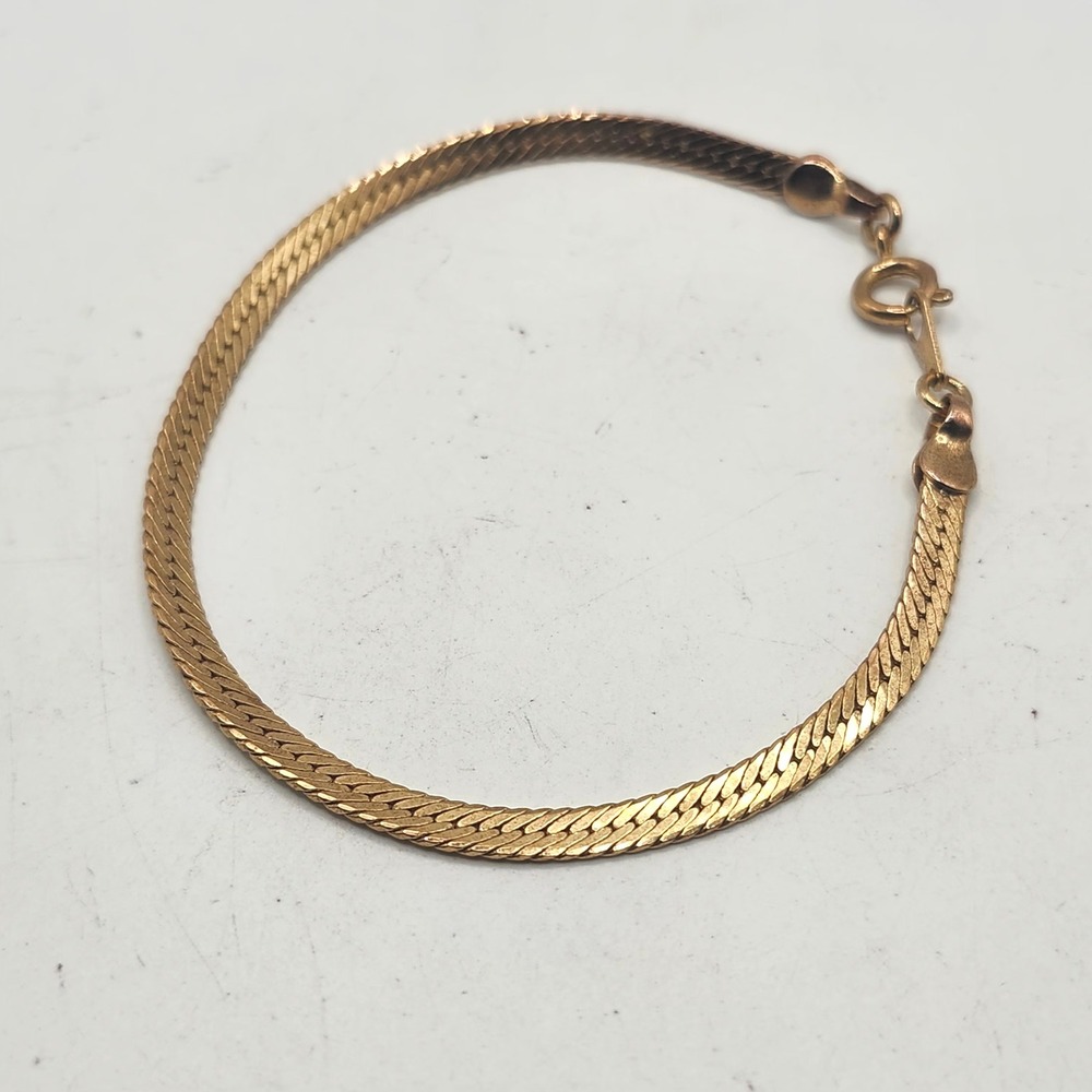 Gold Tone Herringbone Chain Bracelet Flat Woven Textured Link Spring Ring Clasp